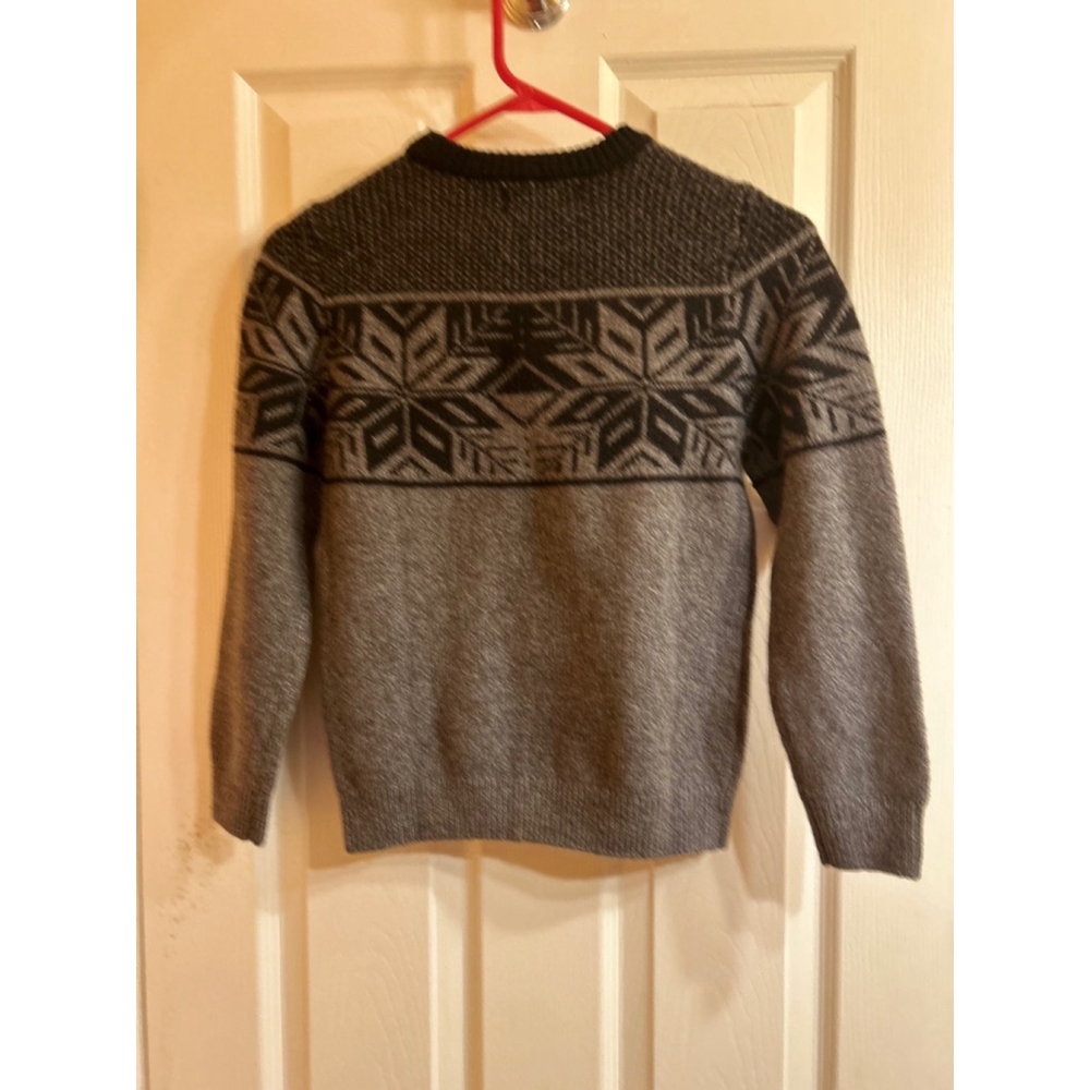 Boys Old Navy Sweater Size: 8 Gray and Black - Picture 3 of 3